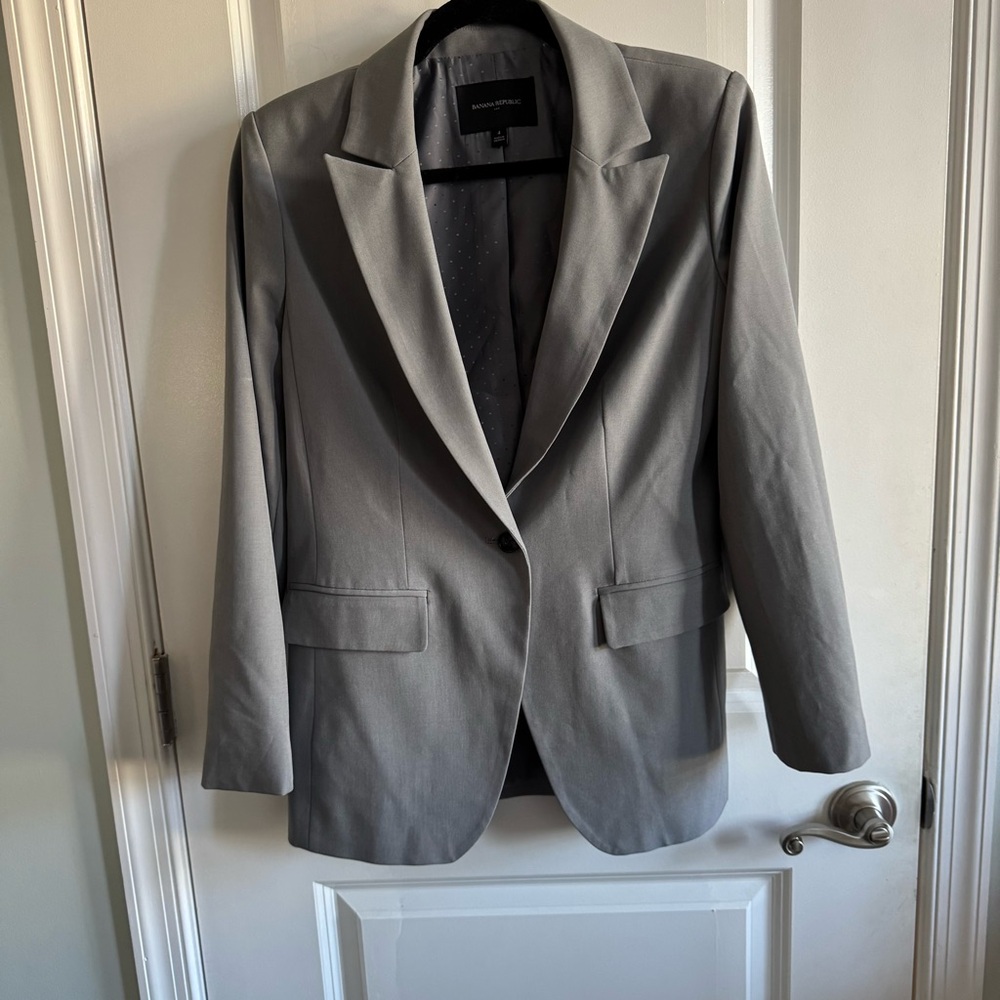 Banana Republic | Light Gray Blazer Size 4